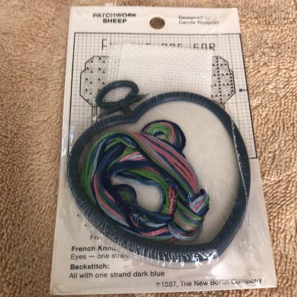 New Berlin Friends Sheep Ornament Counted Cross Stitch Kit - Heart Frame #30438 - Picture 2 of 2